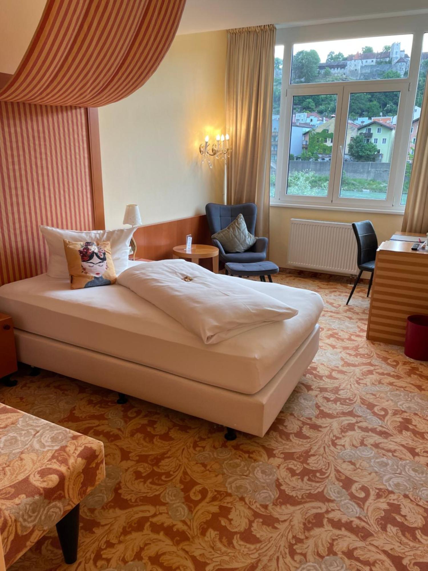 Hotel Burgblick 호흐버그 외부 사진